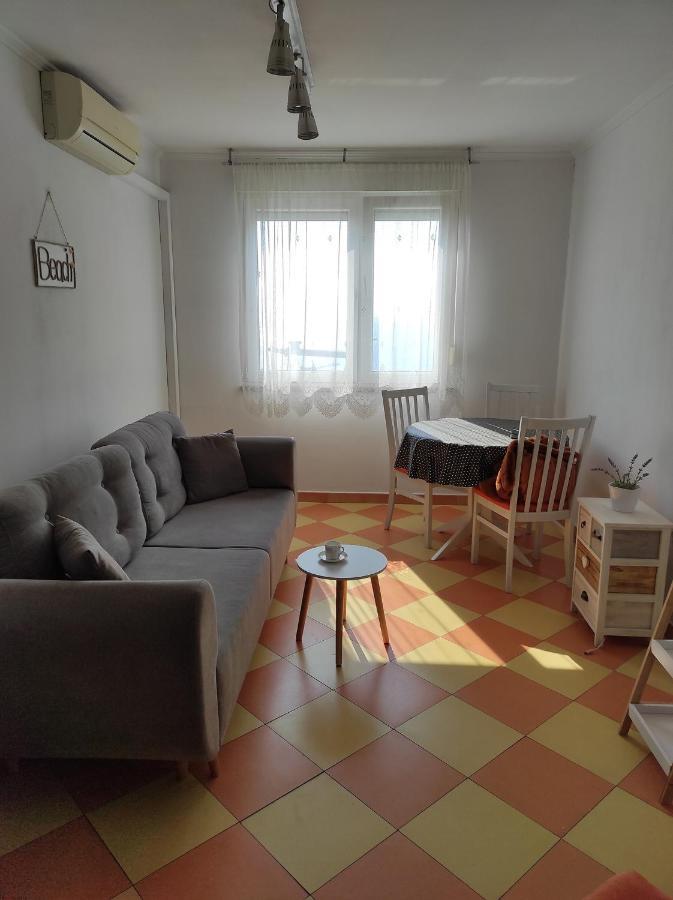 Sunny Apartment In Rijeka Exterior foto